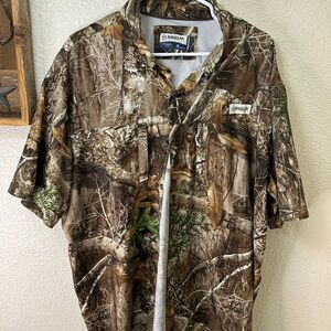 Magellan Outdoors Brown and Green Casual Button Down Shirt